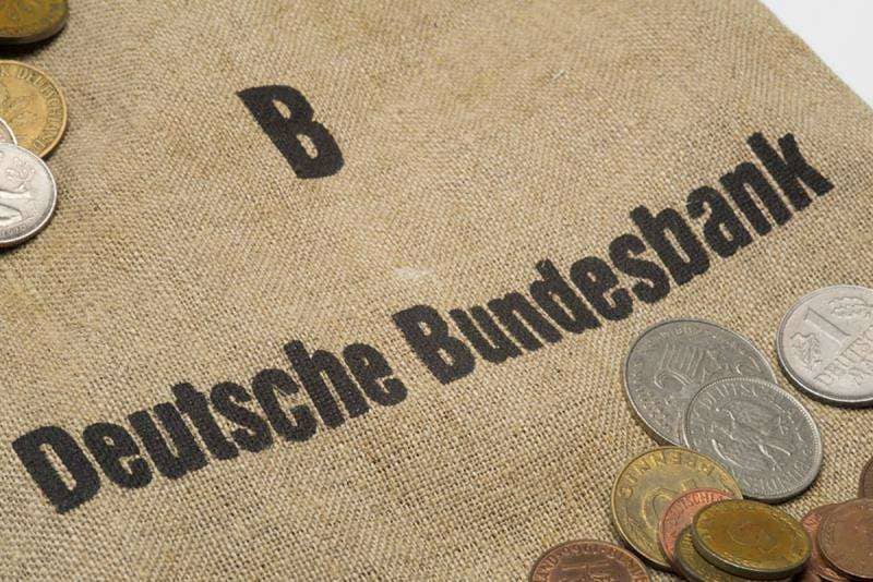 Цены производителей в Германии замедлили снижение в августе
