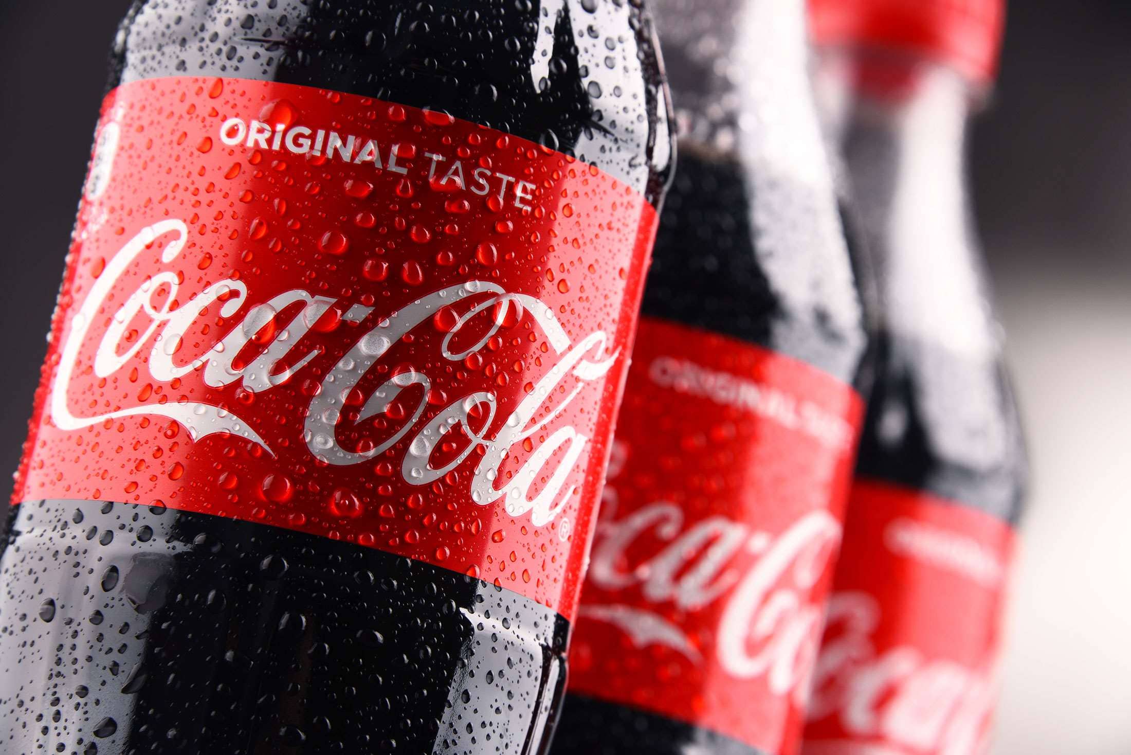 Coca-Cola сократит 2,2 тысячи рабочих мест
