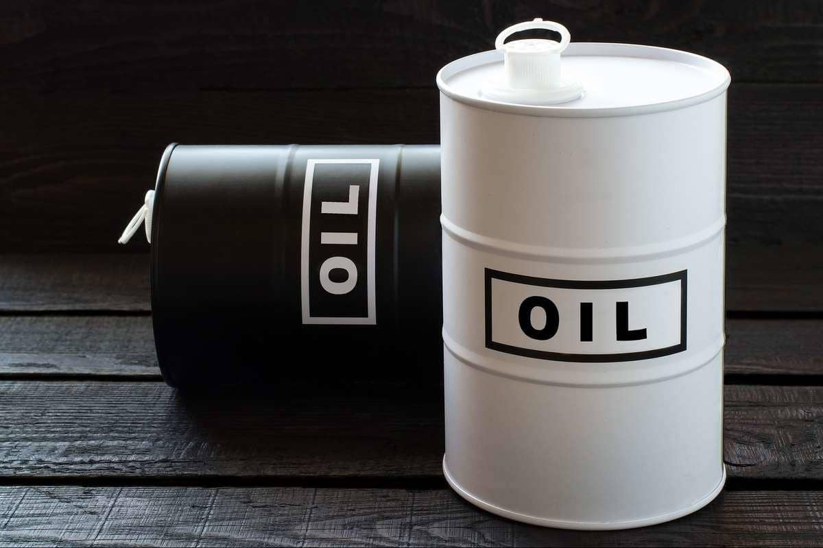 Нефтяные рынки ждут решения ОПЕК, цены на сырьё падают