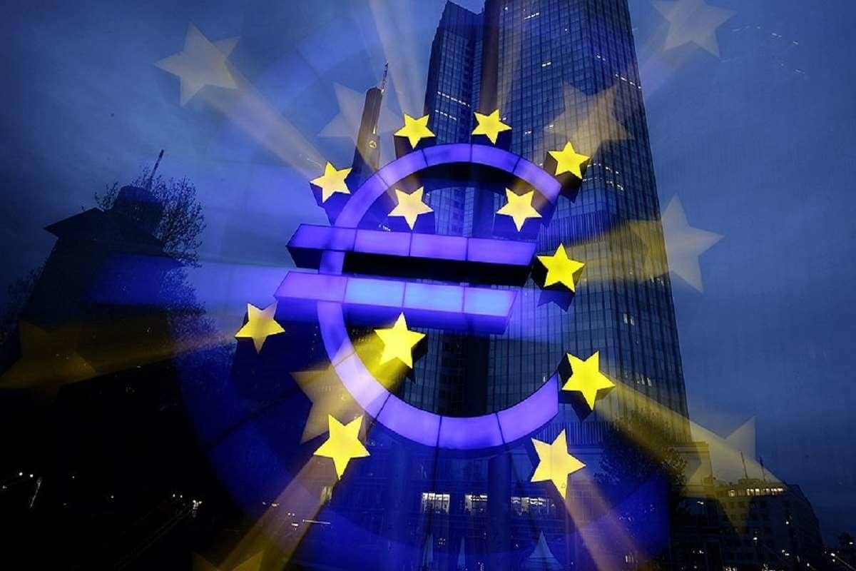 Экономика еврозоны сократилась на 0,7%