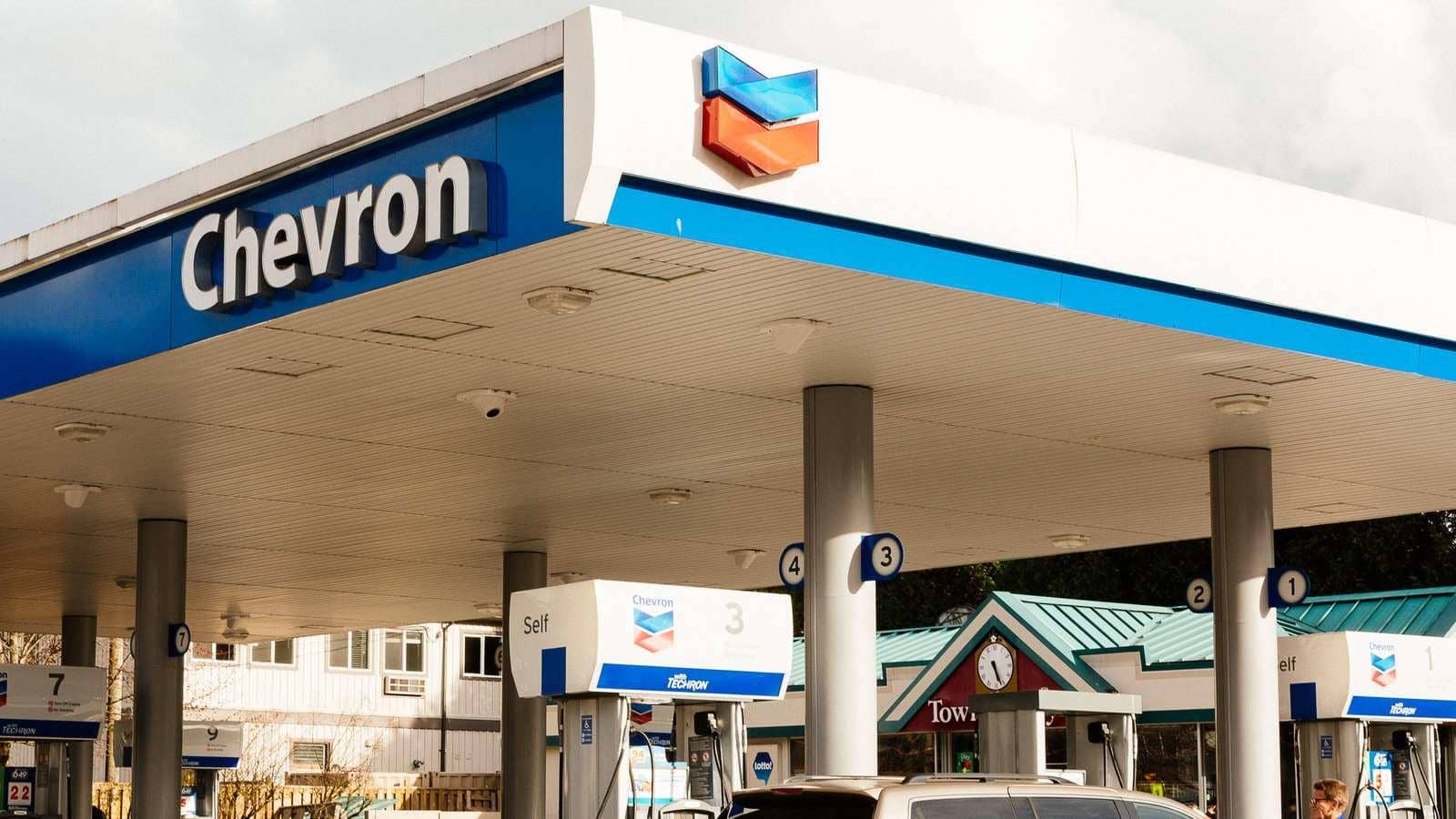 Компания Chevron зафиксировала самый значительный убыток