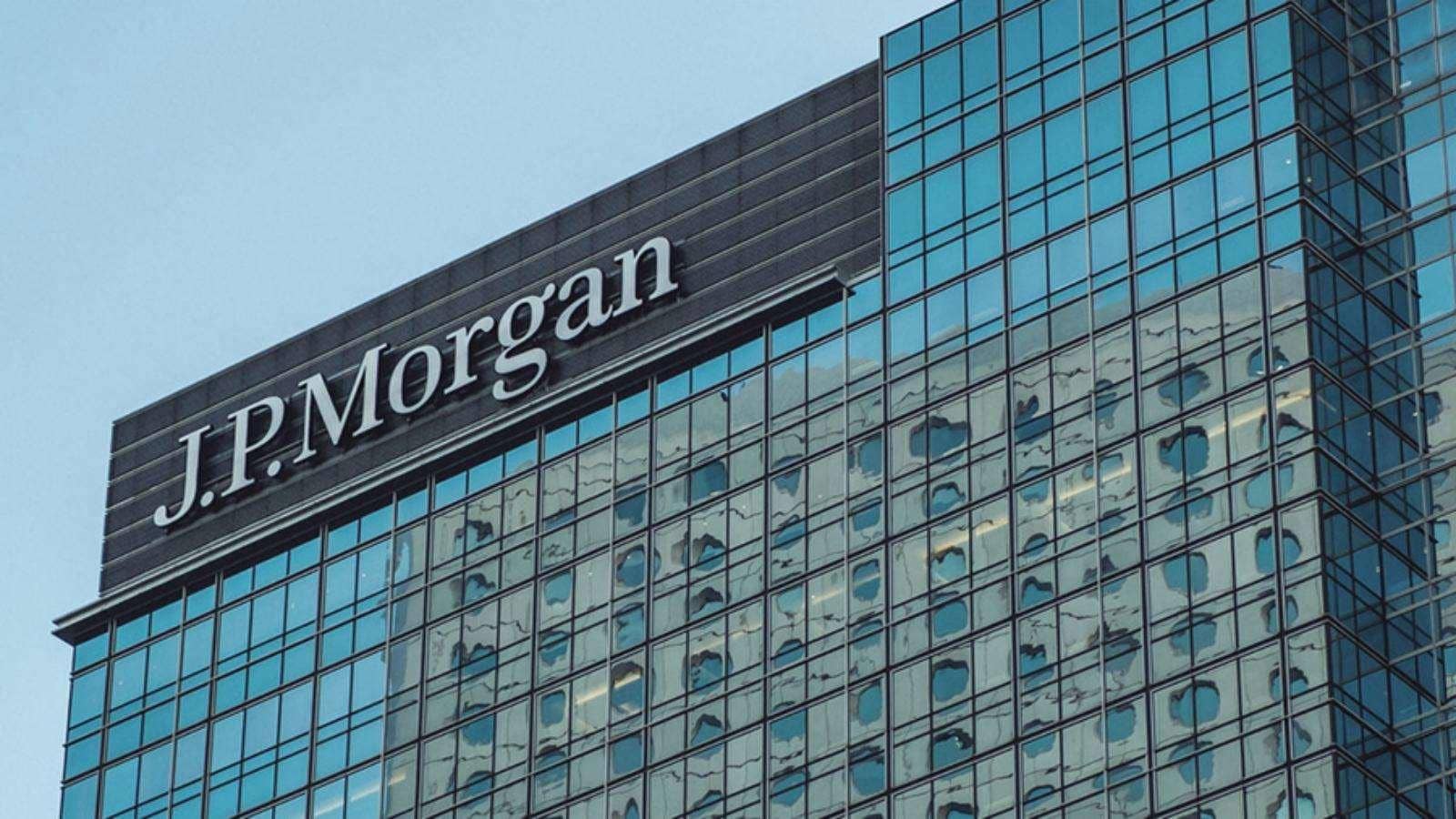 По словам JP Morgan, пандемия может «эффективно» закончиться к апрелю 2021 года