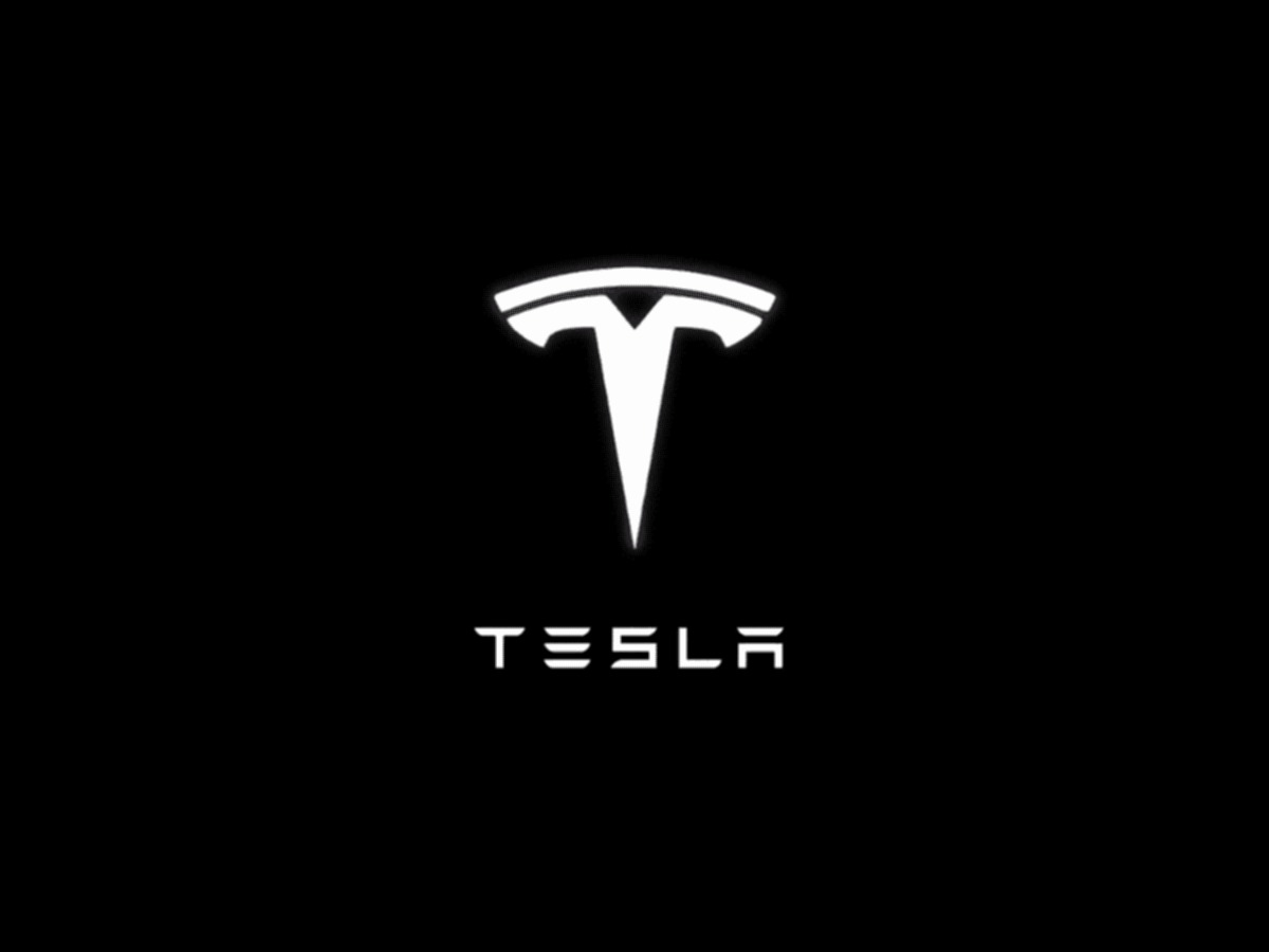 Приобретать электромобили Tesla можно за биткоины