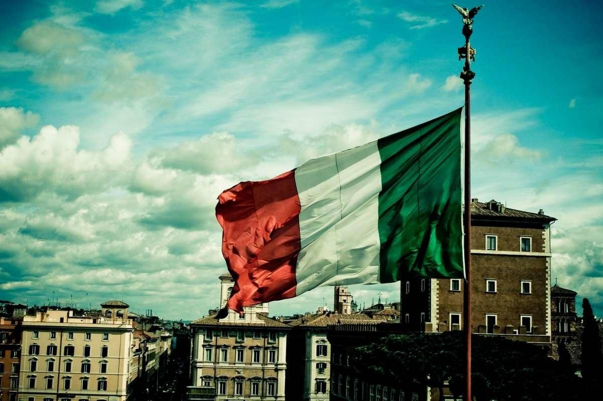 Италия: розничные продажи снизились на 0,1%