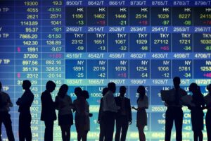 Japanese stock indices drop ahead of the US Federal Reserve meeting