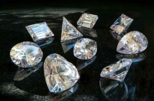 Мировые продажи изделий с бриллиантами в 2022 году могут вырасти на 5-7%
